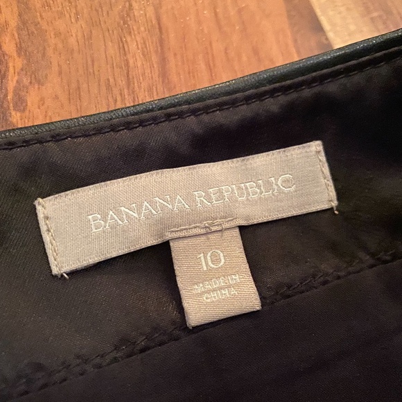 Banana Republic Leather Pleated Skirt - Picture 3 of 3
